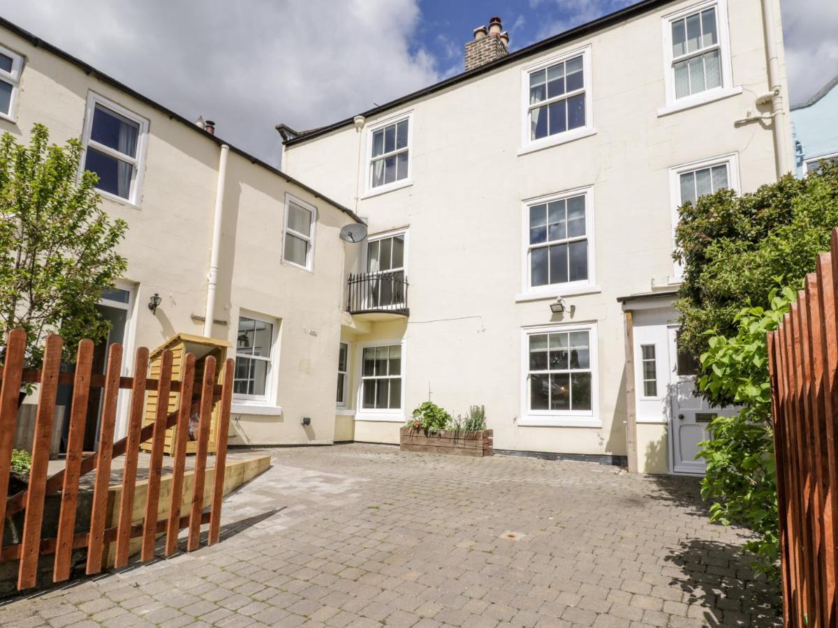 Villa Laurel House Whitby Esterno foto